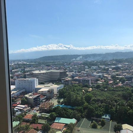 Avida Towers Davao Lägenhet Exteriör bild