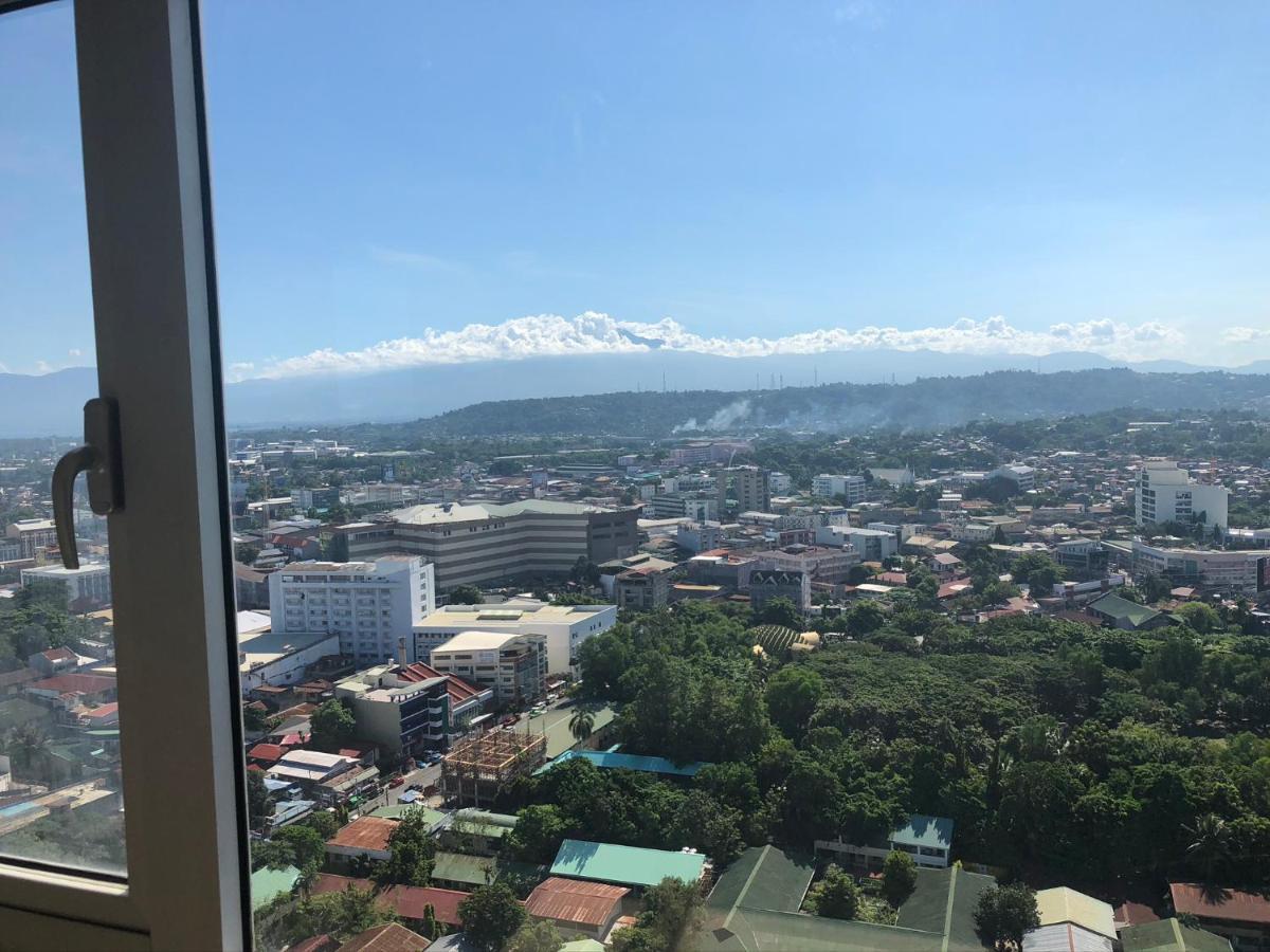Avida Towers Davao Lägenhet Exteriör bild